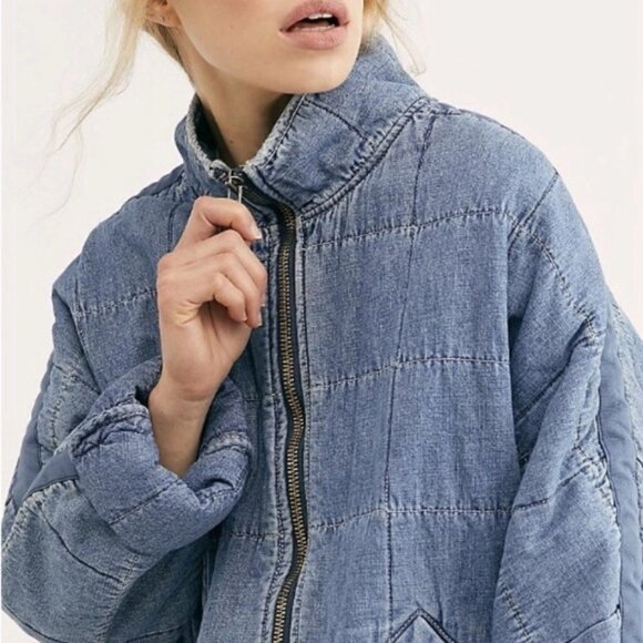 💙🧥 Free People We The Free Quilted Denim Jacket Dolman Oversized Medium - Picture 4 of 14